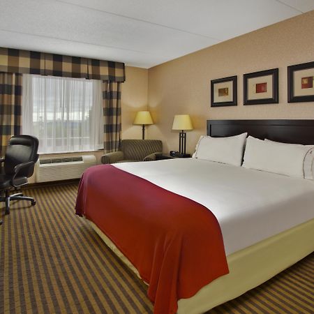 Newmarket Hotel And Suites Ngoại thất bức ảnh