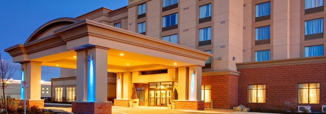 Newmarket Hotel And Suites Ngoại thất bức ảnh