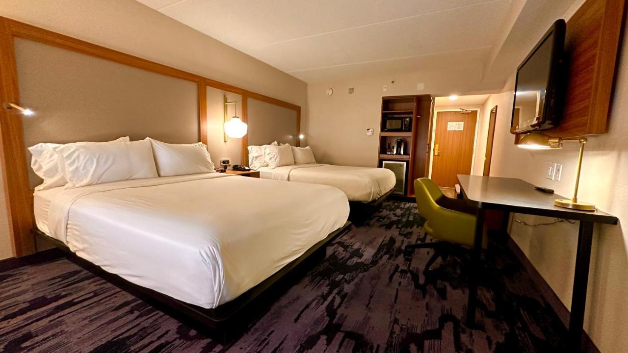 Newmarket Hotel And Suites Ngoại thất bức ảnh
