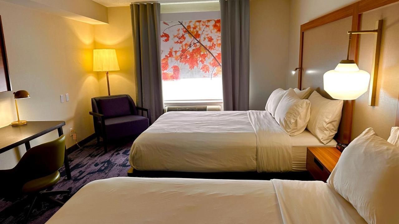 Newmarket Hotel And Suites Ngoại thất bức ảnh