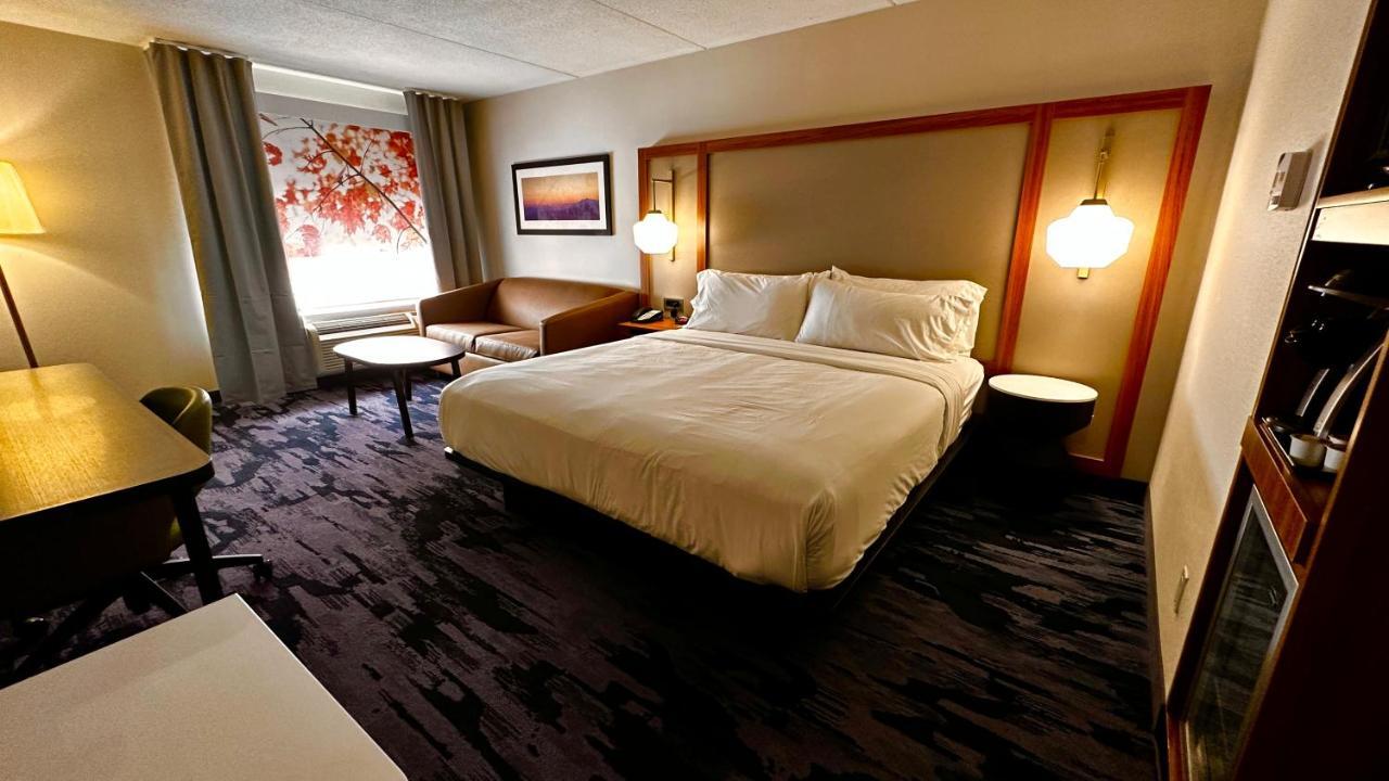 Newmarket Hotel And Suites Ngoại thất bức ảnh