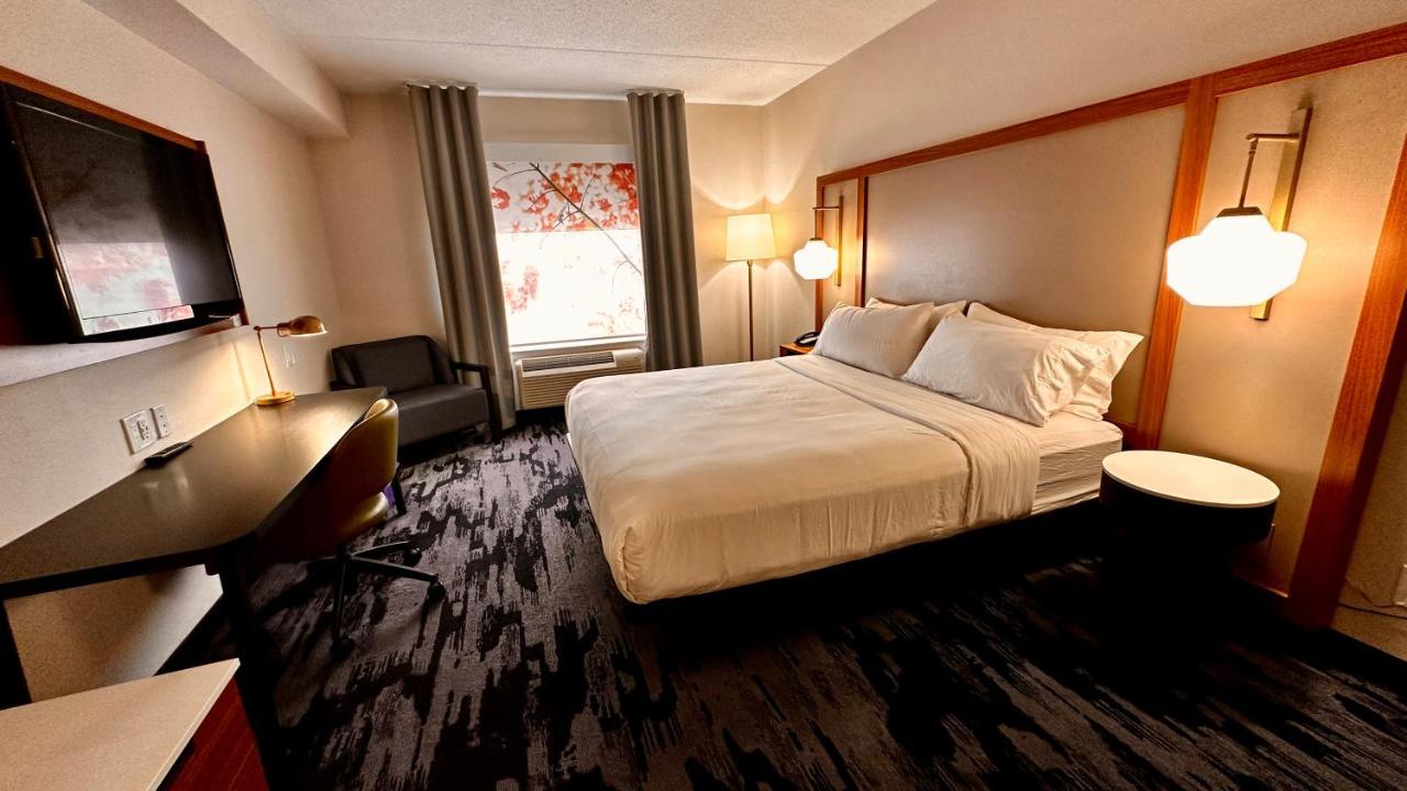 Newmarket Hotel And Suites Ngoại thất bức ảnh