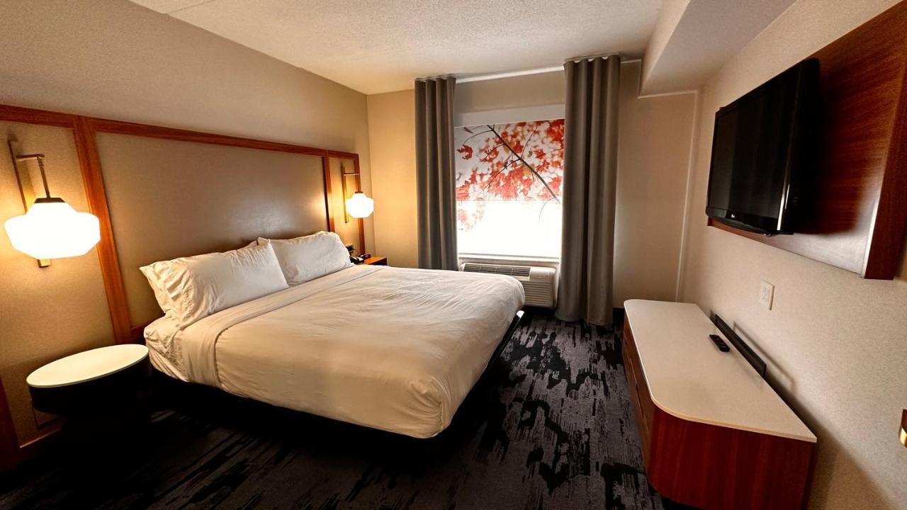 Newmarket Hotel And Suites Ngoại thất bức ảnh