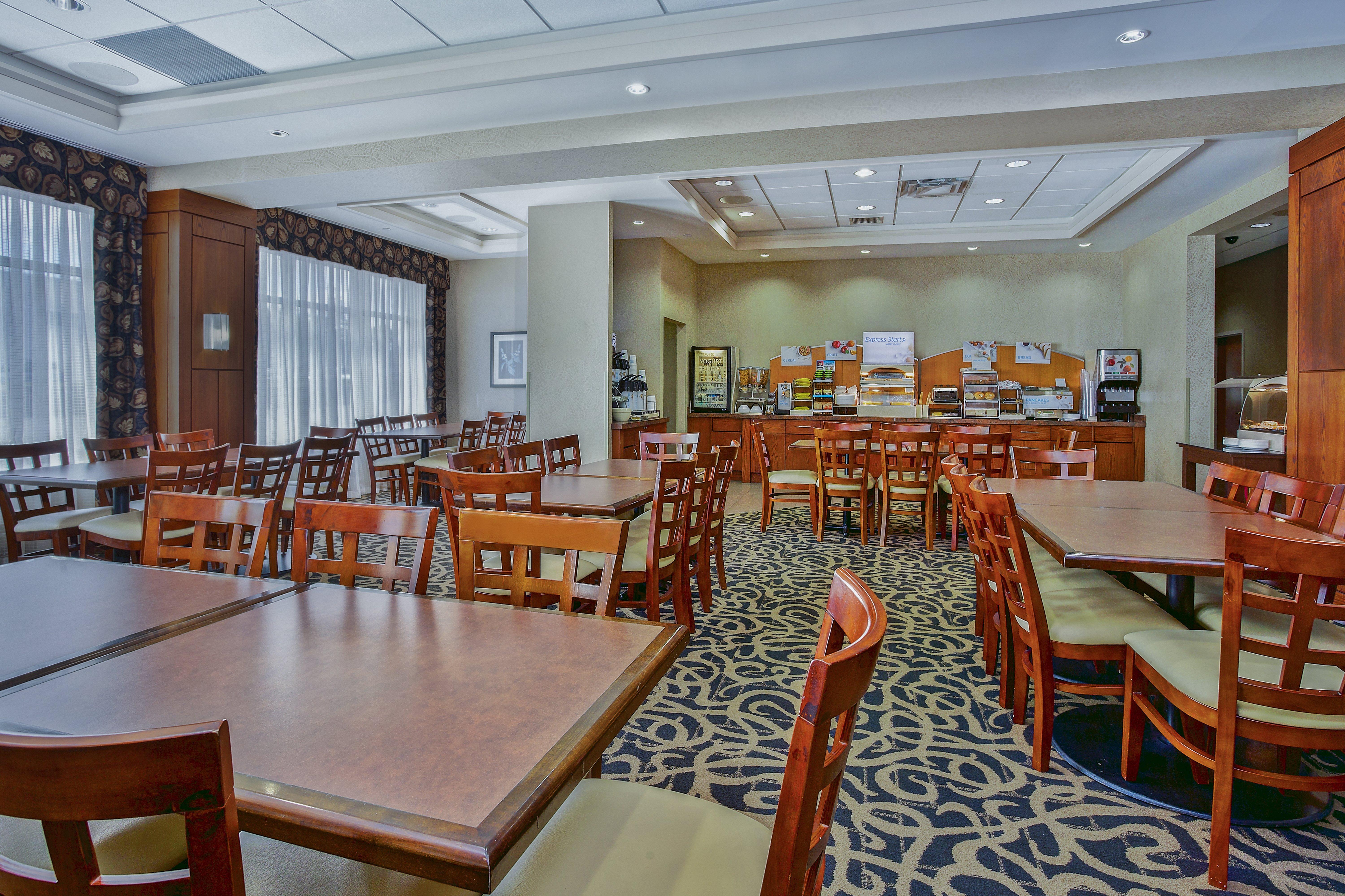 Newmarket Hotel And Suites Ngoại thất bức ảnh