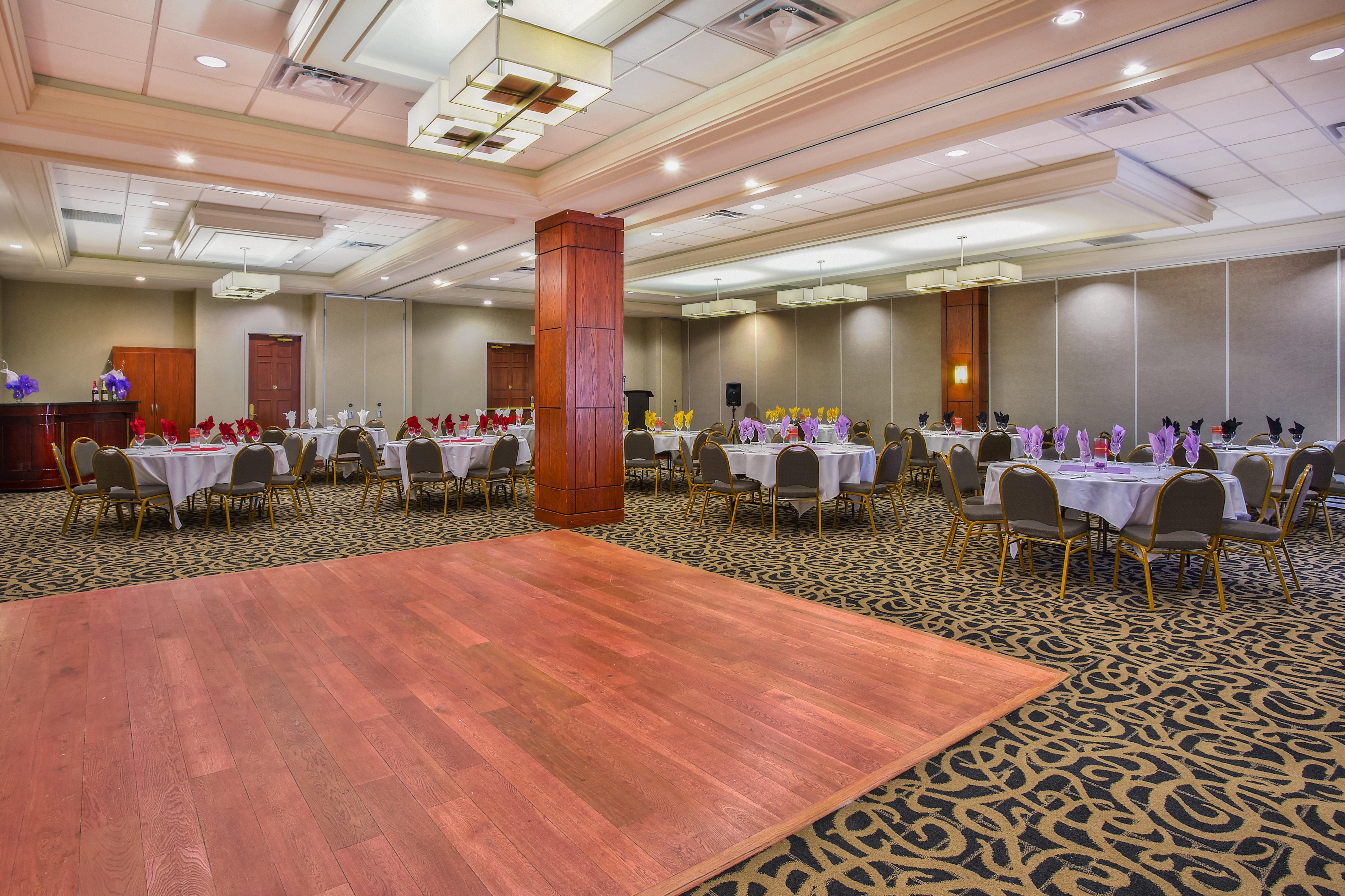 Newmarket Hotel And Suites Ngoại thất bức ảnh