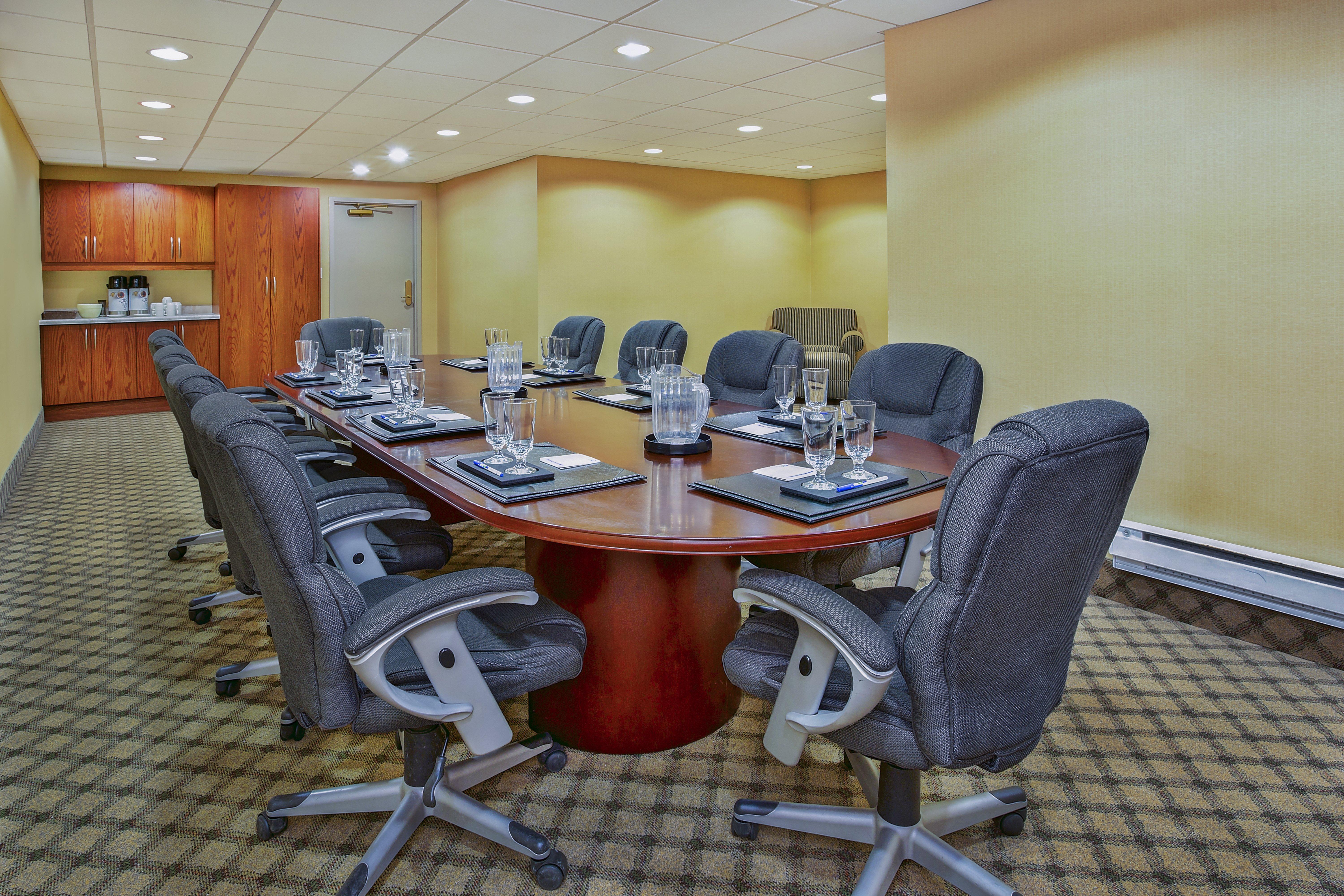 Newmarket Hotel And Suites Ngoại thất bức ảnh